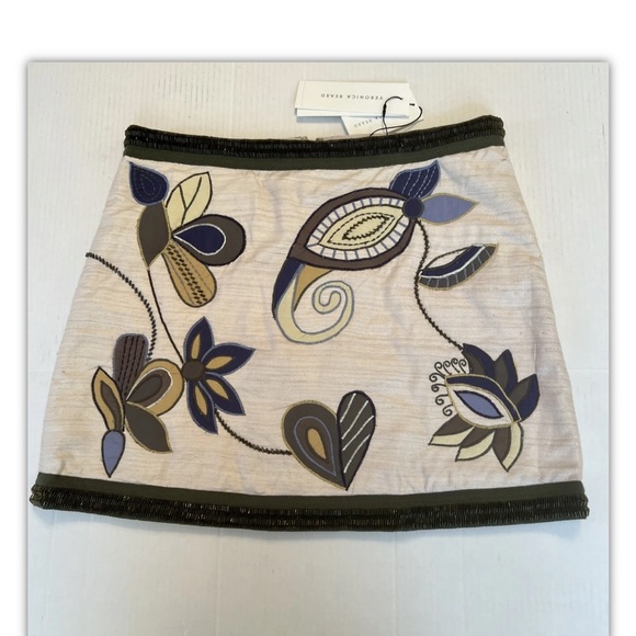 Veronica Beard Inga Sz 8- 10 Skirt EMBROIDERED Mini Beaded Oyster 100% Silk NWT - Picture 4 of 16